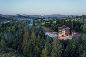 ПІД МАГУРОЮ