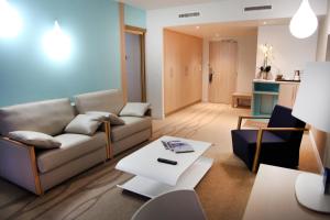 Hotels Radisson Blu Resort & Spa, Ajaccio Bay : Suite avec Balcon - Vue sur Mer