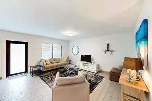 Starfish Wishes - بالم بيتش شورز