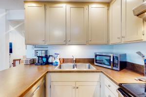 Sierra Park Villas 11 C