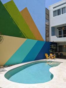 2BR -Water at Mikasa- Fast WIFI, King beds, AC, Near beach, Pool