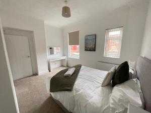 4 bed 3 bedroom home near Middlesbrough centre