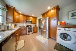 Cozy Ripley Apartment - 21 Mi to Downtown Erie!