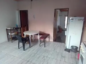 Departamento 2 piezas cocina comedor baño patio - Ranelagh