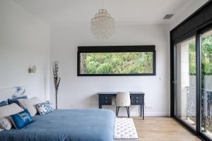Maisons de vacances La Maison L'Eperon, stylish 5 star villa surrounded by vineyard near Saint Emilion : photos des chambres