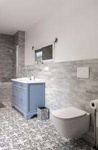 Maisons de vacances La Maison L'Eperon, stylish 5 star villa surrounded by vineyard near Saint Emilion : photos des chambres
