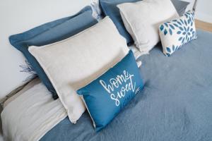 Maisons de vacances La Maison L'Eperon, stylish 5 star villa surrounded by vineyard near Saint Emilion : photos des chambres