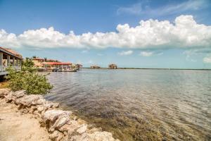 Villa #32 @ Mara Laguna