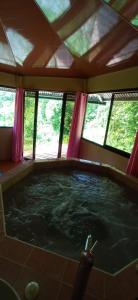 Cabaña De Montaña Con Jacuzzi