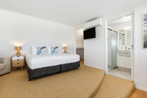 Byron Bay Beachfront Holiday Apartments Penthouse 9