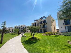 2BR2B BEAUTIFUL CLOSE 5MIN TO CENTRO, POOL