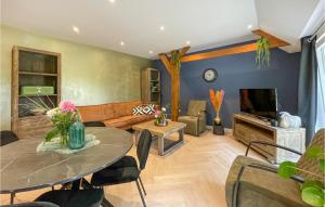 Lovely Home In Putten With Kitchen