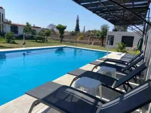 Renta de casa de descanso / Jardín / Albercada - Jantetelco