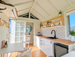 Warburton Tiny House - Tiny Stays