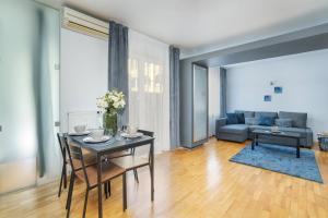 Beautiful & Spacious Strzalowa Apartament near City Centre by Renters