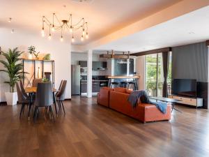 Grand Penthouse by Grand Orlov Apart