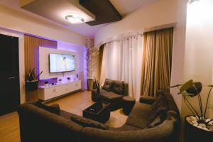 Davao Rental - AEON Towers Condo 1BR Suite 1Bathroom with Bathtub, Kitchen, Living Room