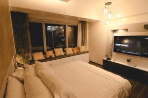 Davao Rental - AEON Towers Condo 1BR Suite 1Bathroom with Bathtub, Kitchen, Living Room