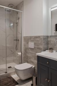 Maisons de vacances La Maison L'Eperon, stylish 5 star villa surrounded by vineyard near Saint Emilion : photos des chambres
