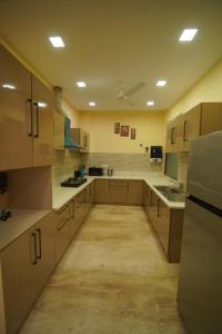 Luxury 3BHK Service Apartment -Golf Course Road, Gurgaon