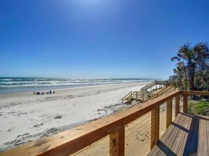 Beachfront with large deck Pool Sea Dunes Sailfish A2