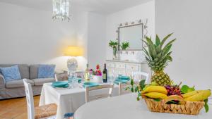 CASA MAESTRALE 6, Emma Villas