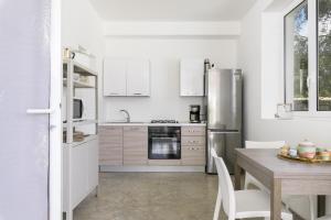 Trullo Chiara con piscina by Wonderful Italy