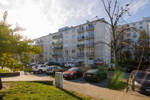 ShortStayPoland Plac Dąbrowskiego B140