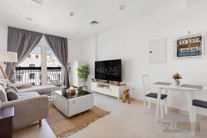 WelHome - Luxury Apt Close to Yas Water and Ferrari World