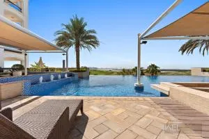 WelHome - Luxury Apt Close to Yas Water and Ferrari World - Yas Island