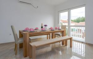 Holiday home Tomislav for 12 guests near the beach