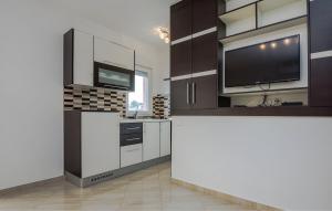 Holiday home Tomislav for 12 guests near the beach