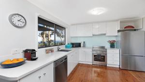 Clifftop Vista at Copacabana