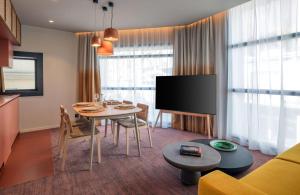 Hotels Canopy by Hilton Cannes : photos des chambres