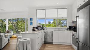 Beach, Bay, Bush and Heated Plunge Pool