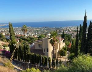 Villa Oceana - villa with private pool and gardens