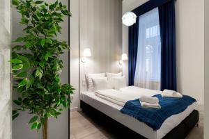 Grand & Luxurious In The Heart Of Budapest, 2BR & 2BT