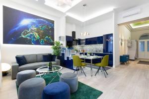 Grand & Luxurious In The Heart Of Budapest, 2BR & 2BT