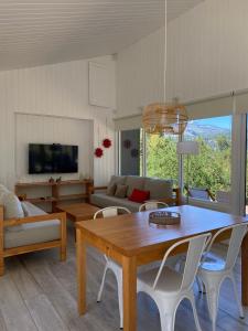 Moderna casa en el bosque