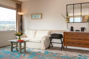 Hotels Mercure Millau : Suite with One Double Bed and View