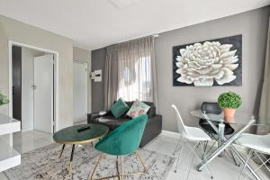 Marley on Katherine Apartments