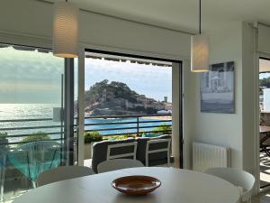 Magnificent apartment at the sea front of Tossa de Mar