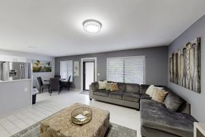 The Sailors Perch, Unit 6