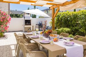 Stone Villa Zorritta with a pool and a beautiful garden 