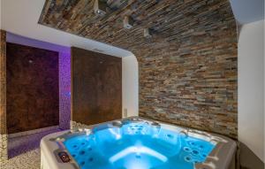 Cozy Home In Magliolo With Sauna