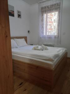 Felix Apartmani 14