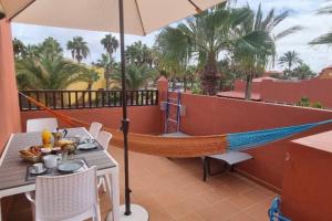 Bouganville - Apartment with Terrace & Shared Pool