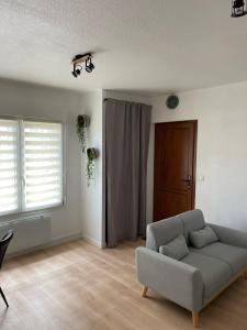 Appart avec chambre lumineux et chaleureux