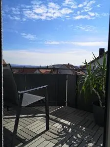 Ferienhaus Baier Wohnung mit Balkon und Schwedenofen für gemütliche Abende am Kamin - Engen