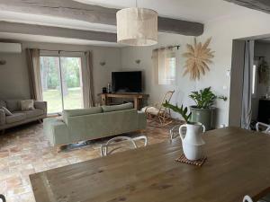Villas Mas de Clary - propriete de caractere avec PISCINE : photos des chambres